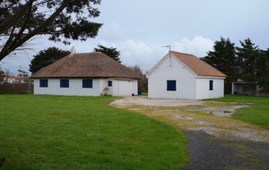 Un moment de beauté par jour.
Aujourd'hui maison en toit de chaume.